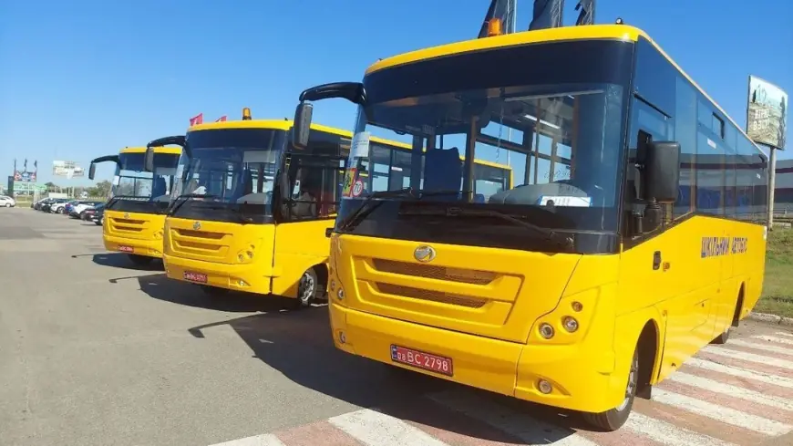 П’ять громад Одещини отримали інклюзивні шкільні автобуси